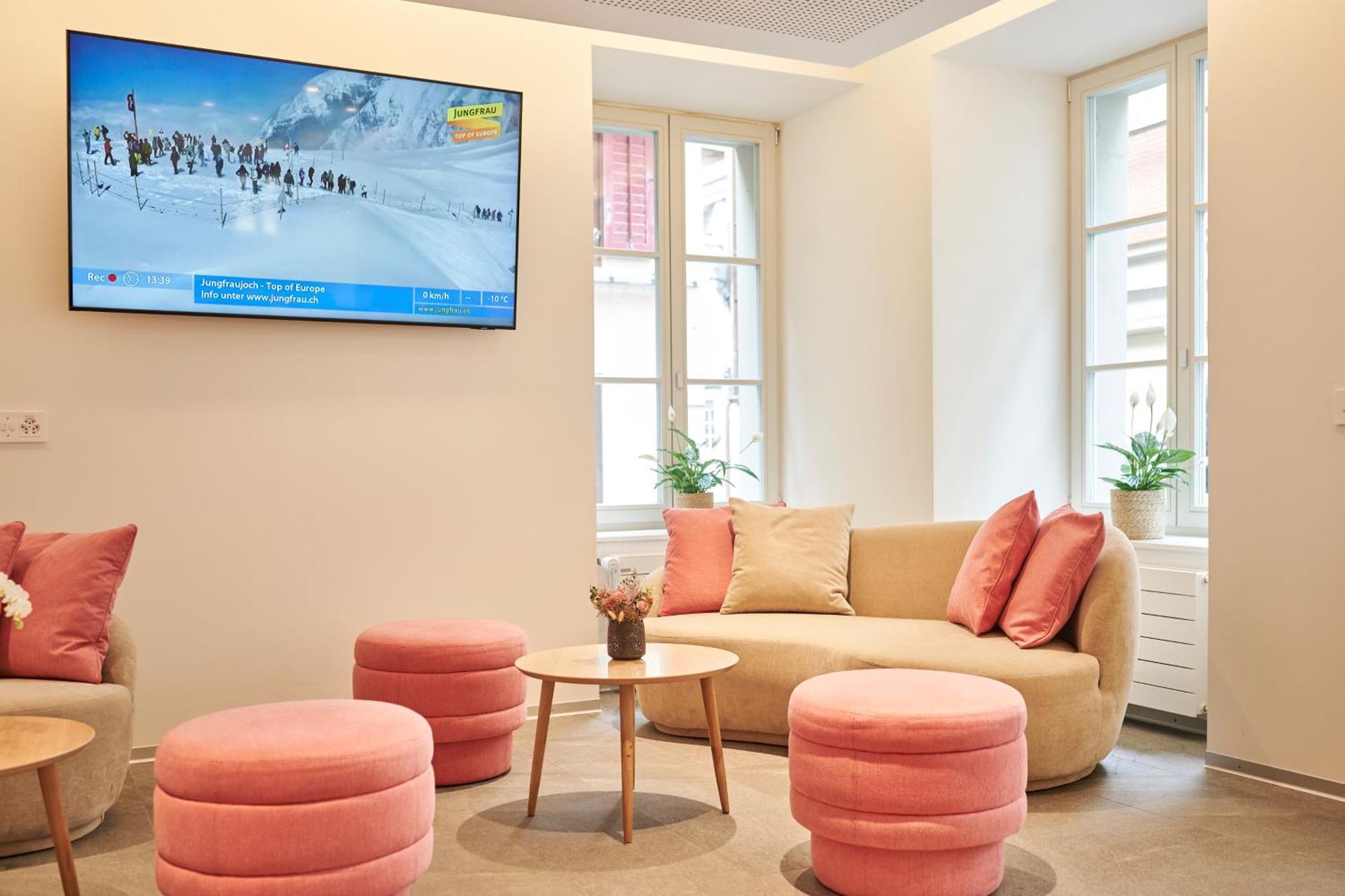 Aparthotel Krone - Self Check-In Unterseen Экстерьер фото