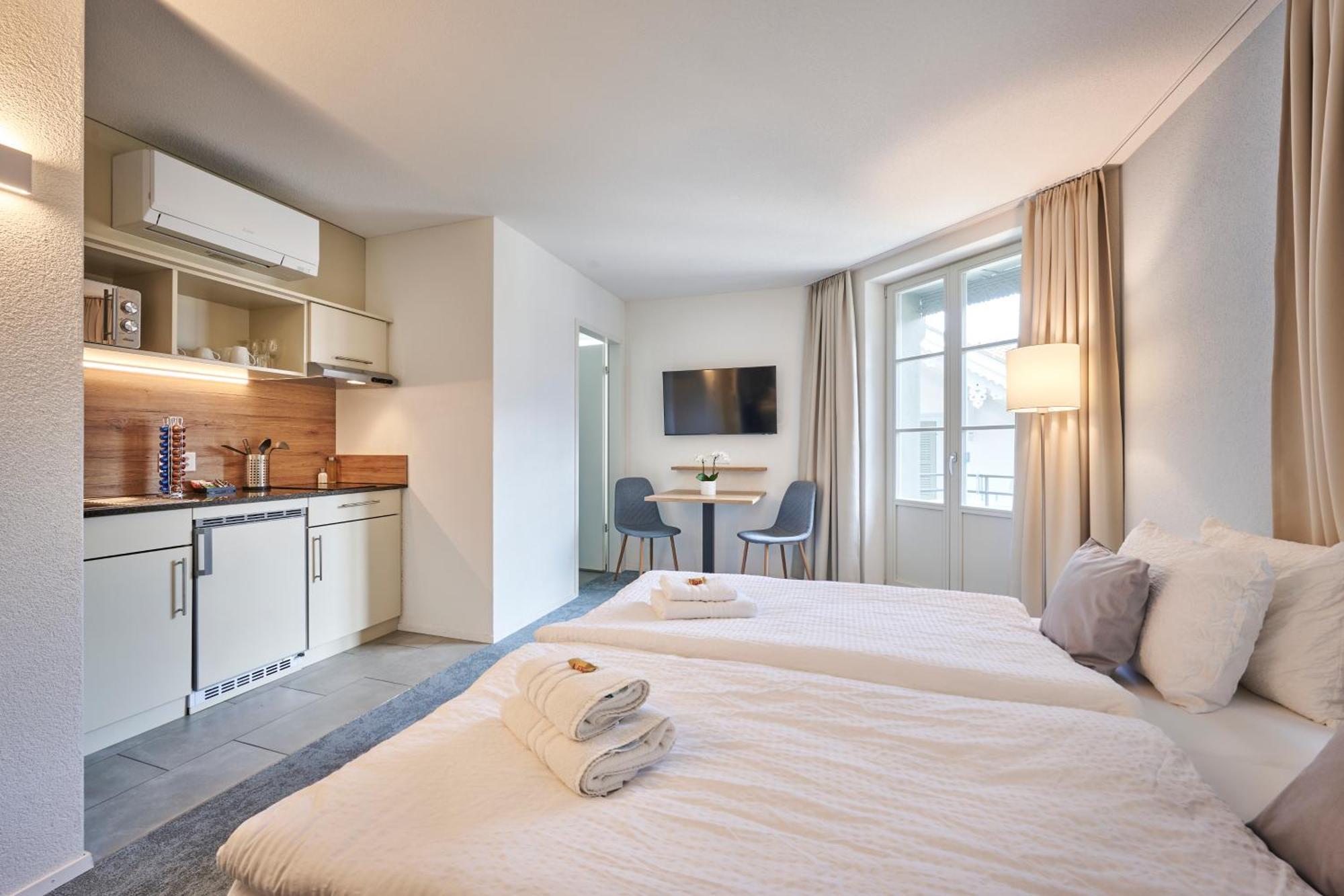 Aparthotel Krone - Self Check-In Unterseen Экстерьер фото
